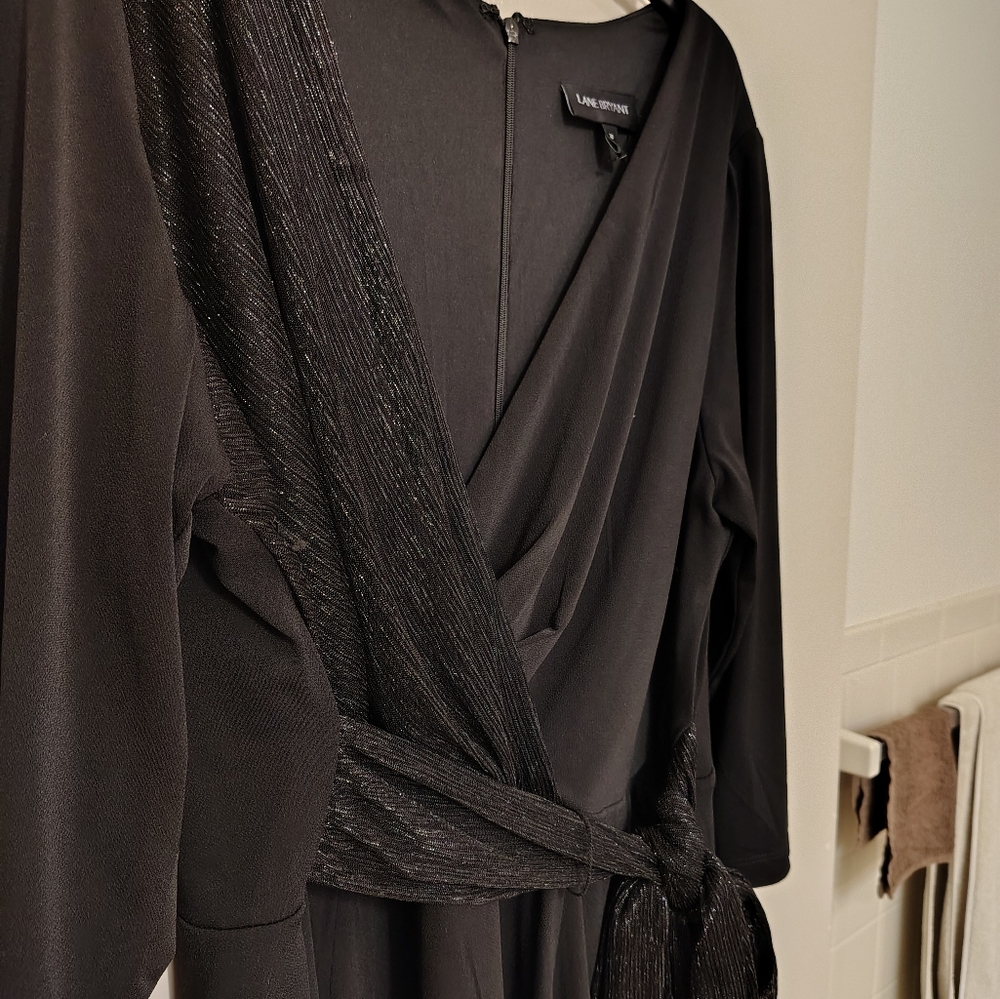 HOLIDAY DRESS - Picture 9 of 10